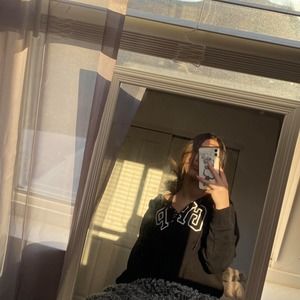 Meet your Posher, Marissa